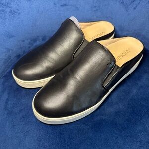 Vionic Splendid Dakota Slip-on Mule Sneaker. Black. Size 8.5
